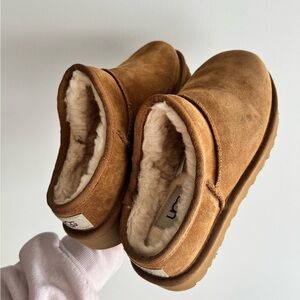 UGG Classic Slipper